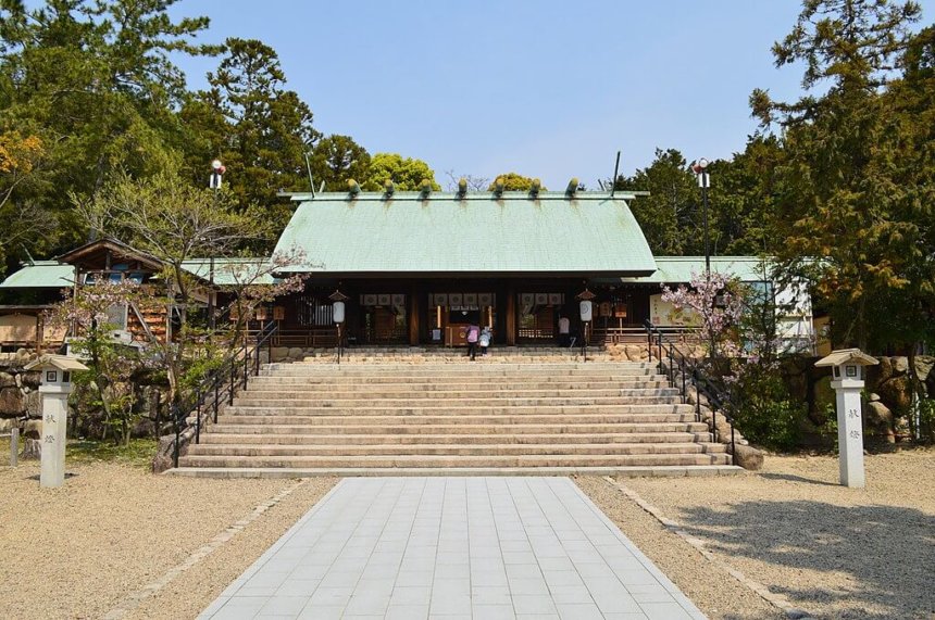 廣田神社の拝殿