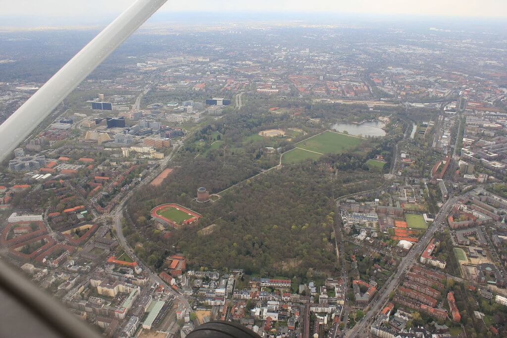 空から見たハンブルク市立公園