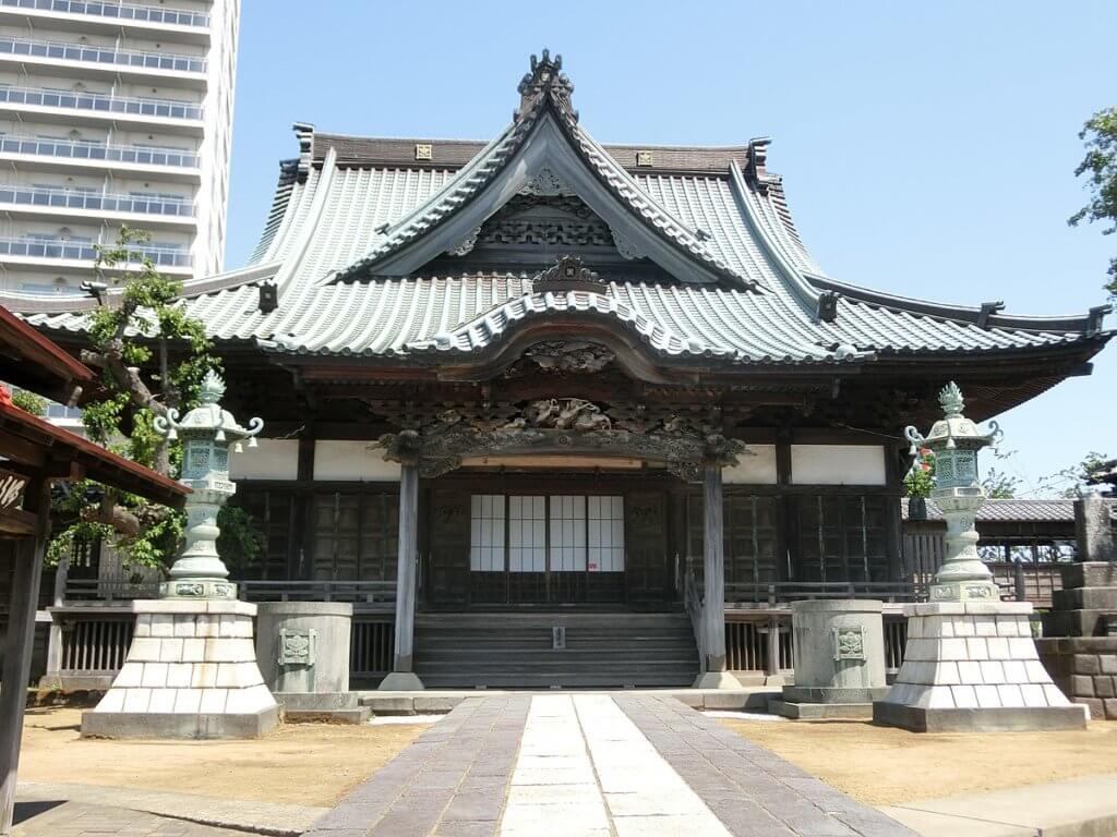 龍本寺の本堂