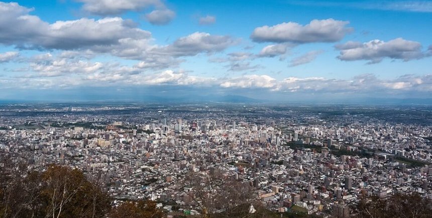 藻岩山から眺める札幌市街地