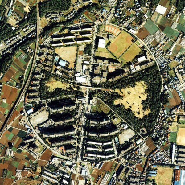 行田公園（海軍無線電信所船橋送信所跡地）の航空写真
