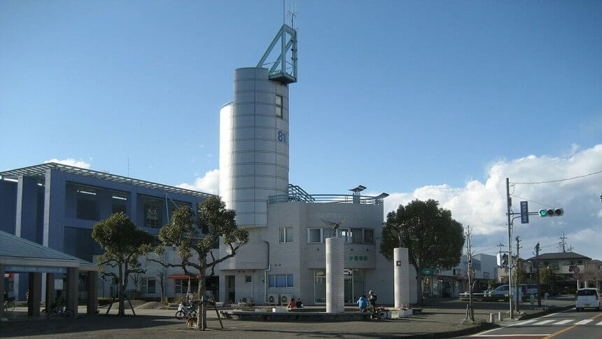 鳩山町役場東出張所付近